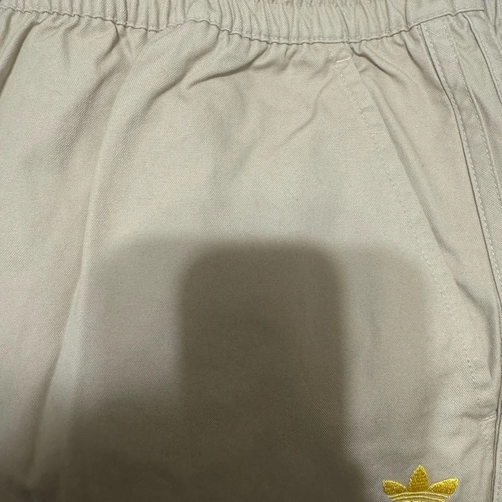 Adidas chino pant - Picture 3 of 3